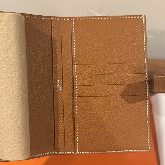 Brand new Bearn Compact Wallet - Picture 5 of 5
